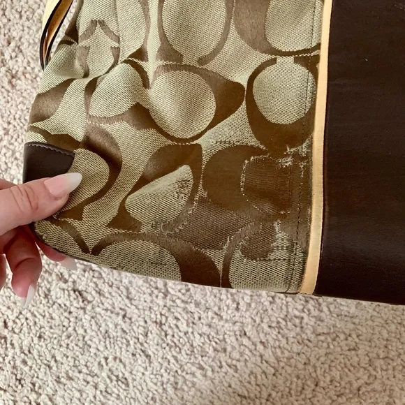 Coach Brown and Tan Signature Tote - Picture 10 of 12
